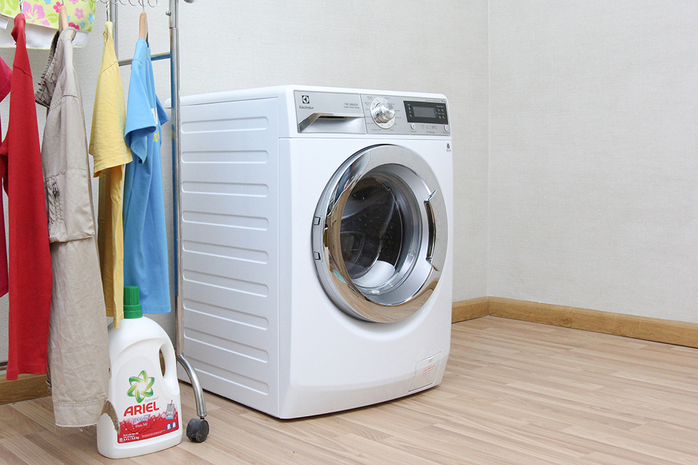 Bề mặt lắp đặt máy giặt Electrolux Inverter 10 kg EWF12022 tại nhà