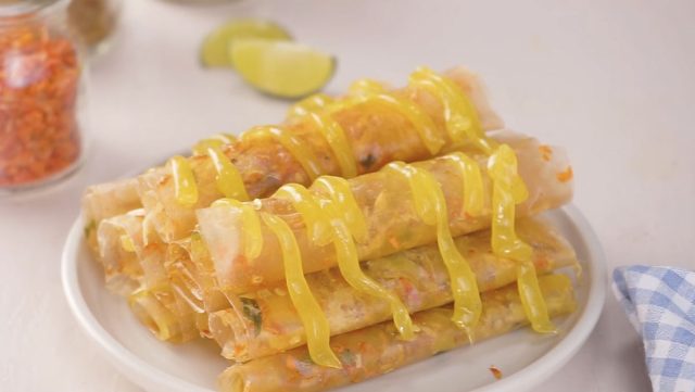 Bánh tráng bơ là một trong những đặc sản của ẩm thực Việt Nam